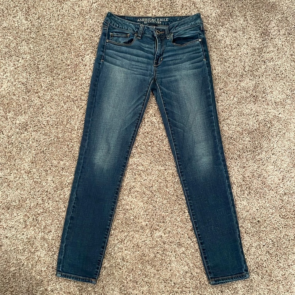 American Eagle Straight/Skinny Jeans Size 6